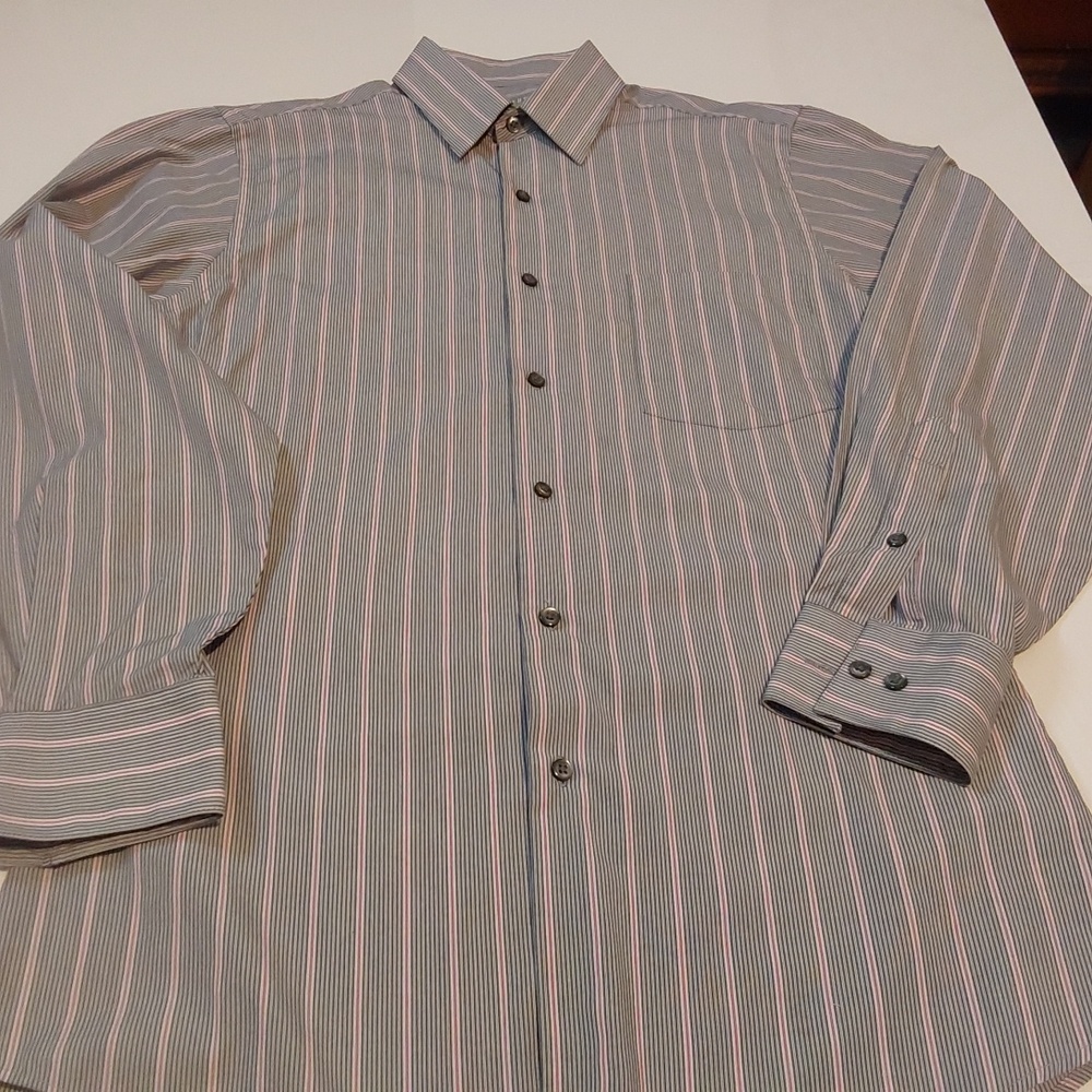 Van Heusen  Men's  Shirt  Size 14.5